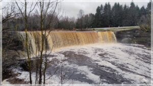 Mehr über den Artikel erfahren Jägala Wasserfall