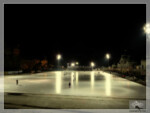 Nächtliches Eislaufen im Stadtwäldchen (Városliget) in Budapest Nächtliches Eislaufen im Stadtwäldchen (Városliget) in Budapest